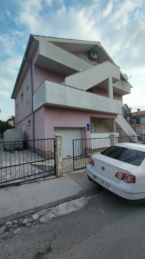 Jan 1 Daire Pula Dış mekan fotoğraf